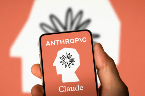 Anthropic обновляет Claude: новая функция избирательной памяти
