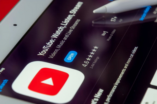 Новые ИИ-инструменты YouTube для контента: Veo 3 и Ask Studio