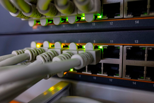 Вся правда про виту пару: стандарти, екранування та сфери застосування